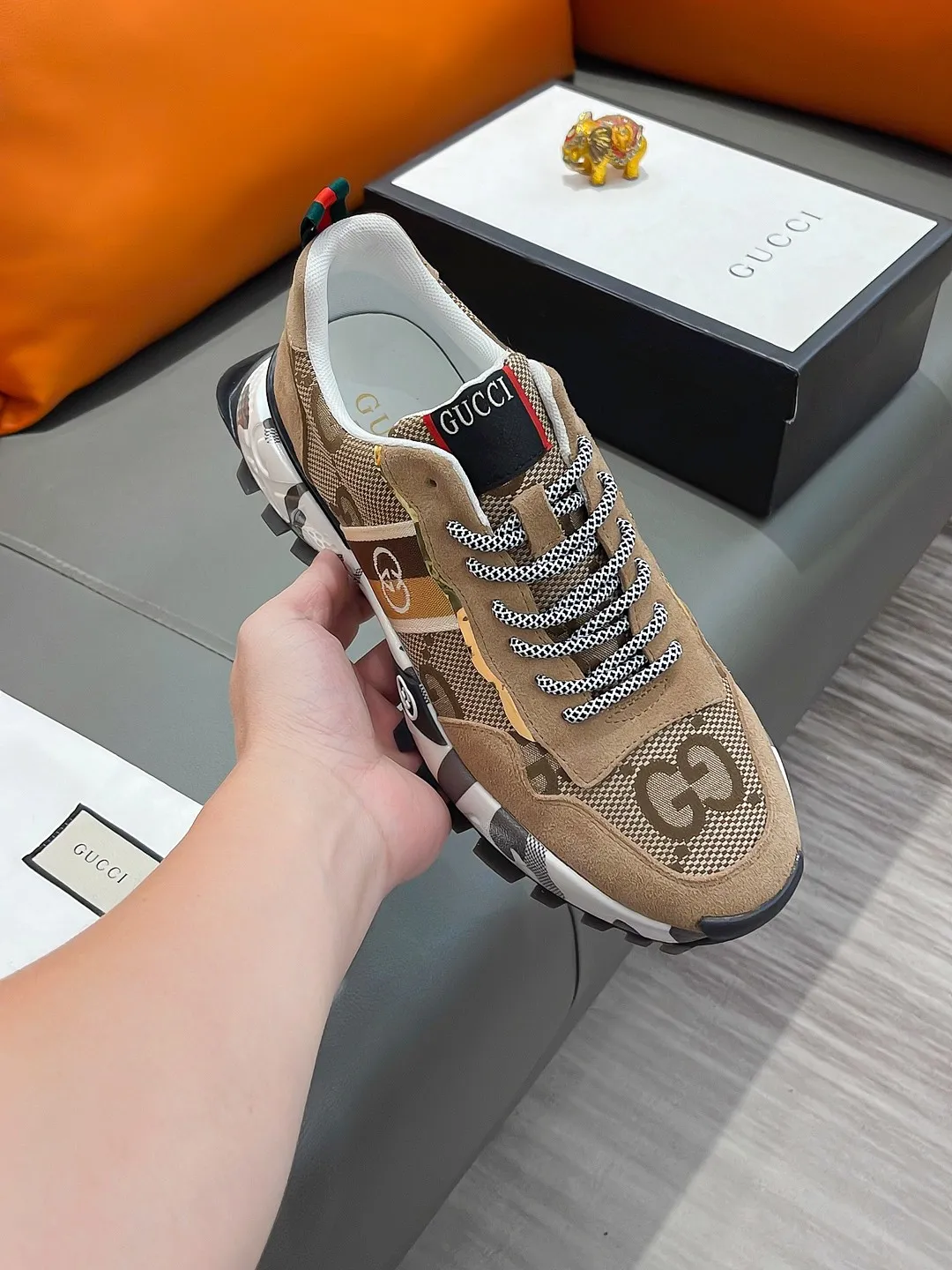 Men's shoes GUCCI "Gucci" P440 Regular size: 38-44 (casual shoes) Product materials: Selected cowhide upper, soft sheepskin lining; original outsole.